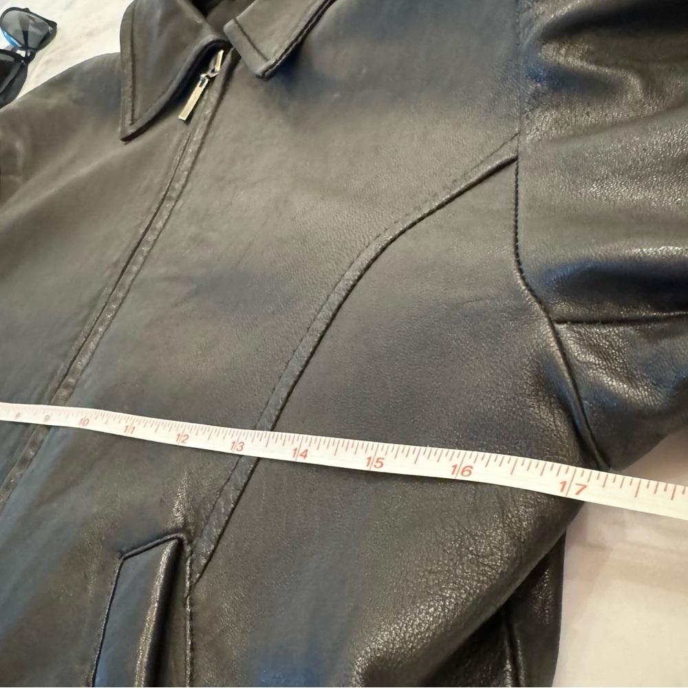 Vintage New York CLASSICS black leather jacket
size: Small - Picture 11 of 16